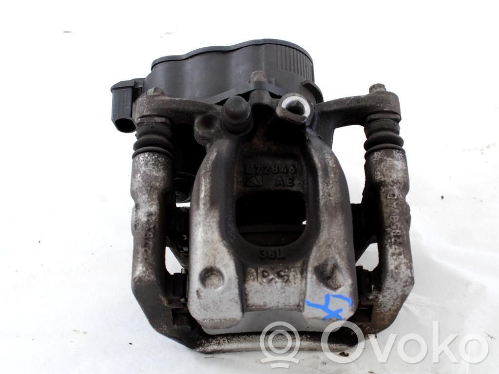 Mercedes-Benz A W177 Pinza del freno posteriore