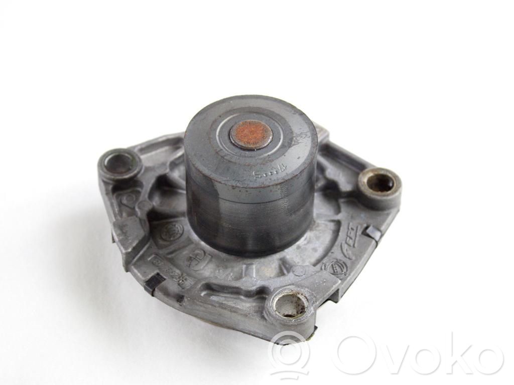 Opel Insignia A Pompe de circulation d'eau 