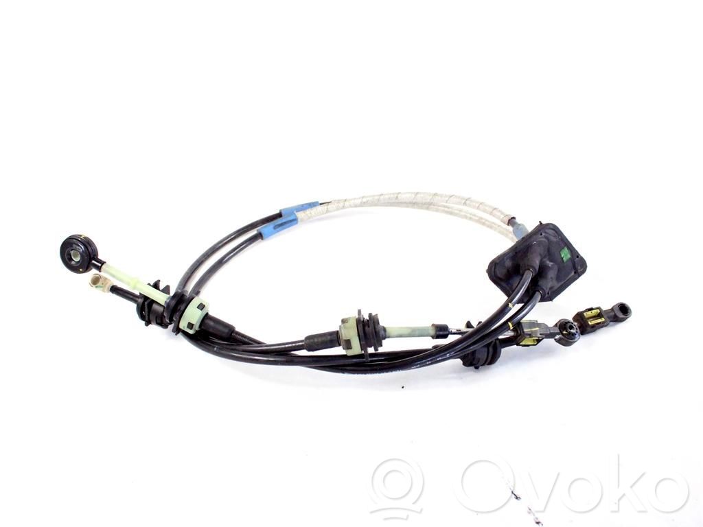 Gear shift cable linkage   G1B57E395AB