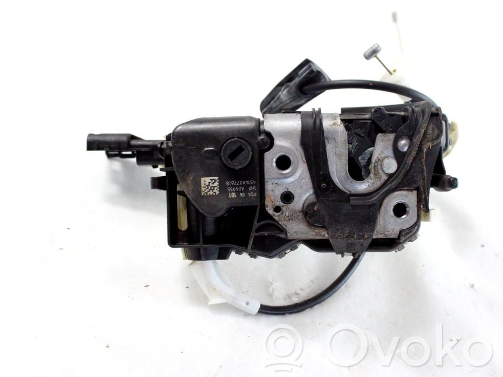 Citroen C5 Front door lock 