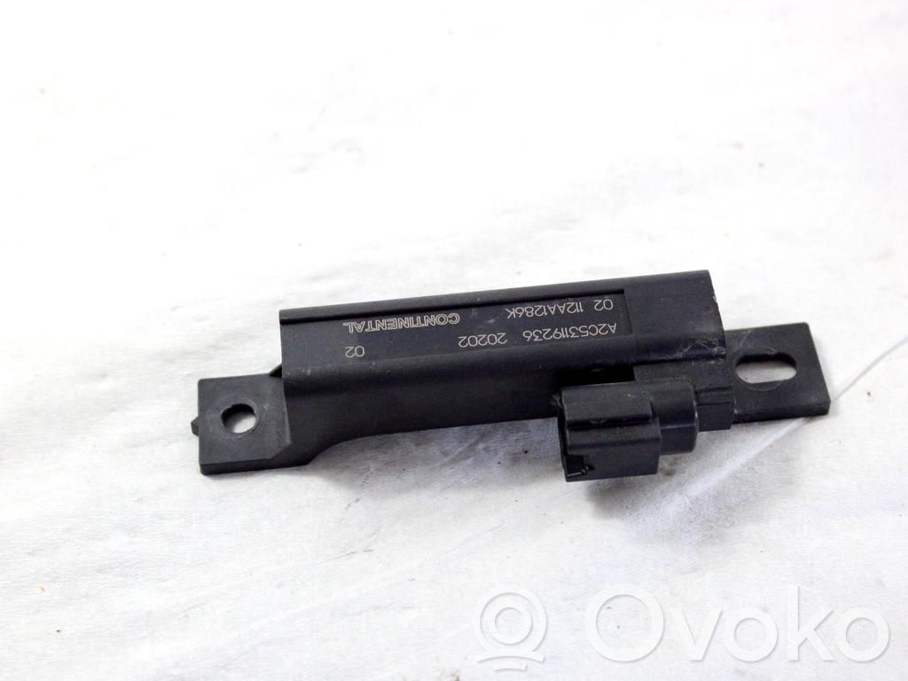 Renault Captur II Amplificatore antenna 