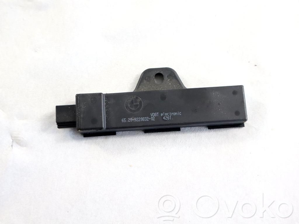 BMW X1 F48 F49 Amplificator antenă aeriană 