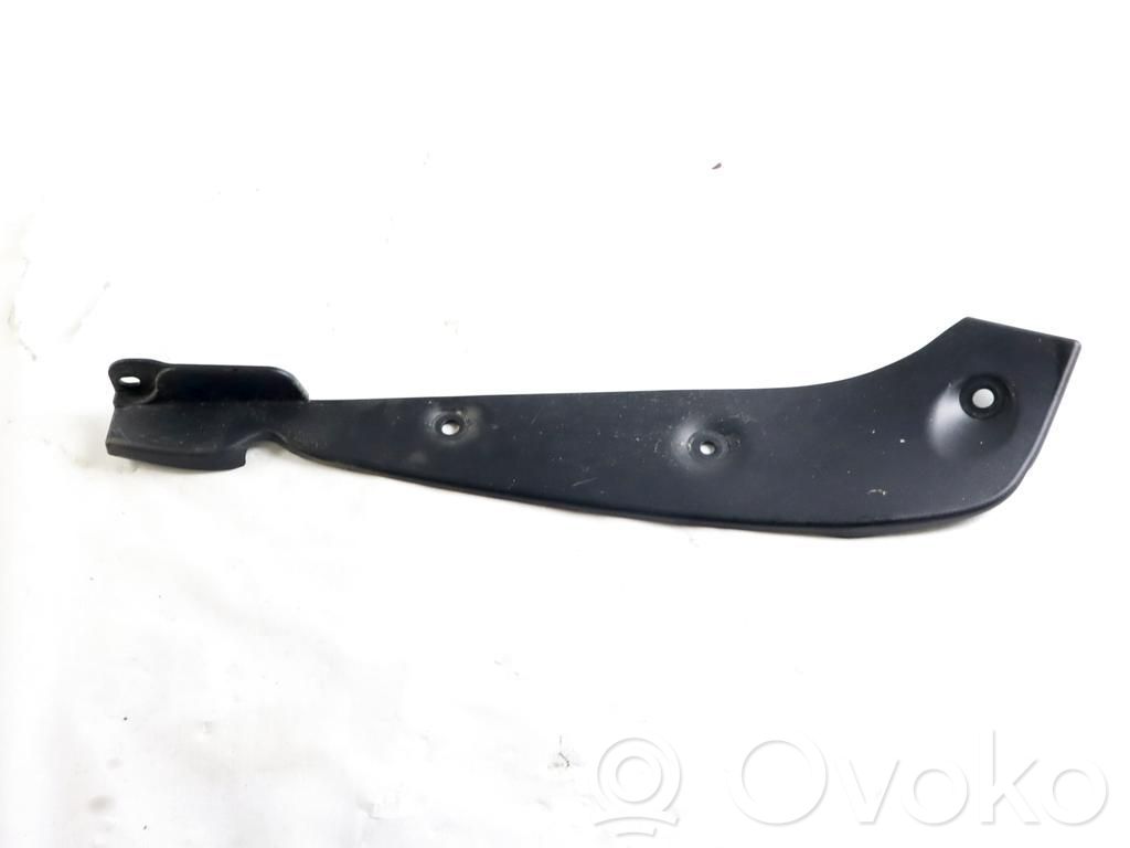 Ford Focus Tailgate/boot lid cover trim 