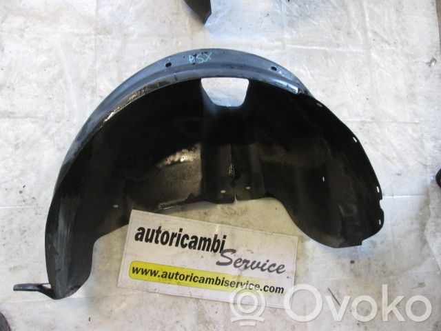 Volkswagen Polo Rivestimento paraspruzzi parafango posteriore