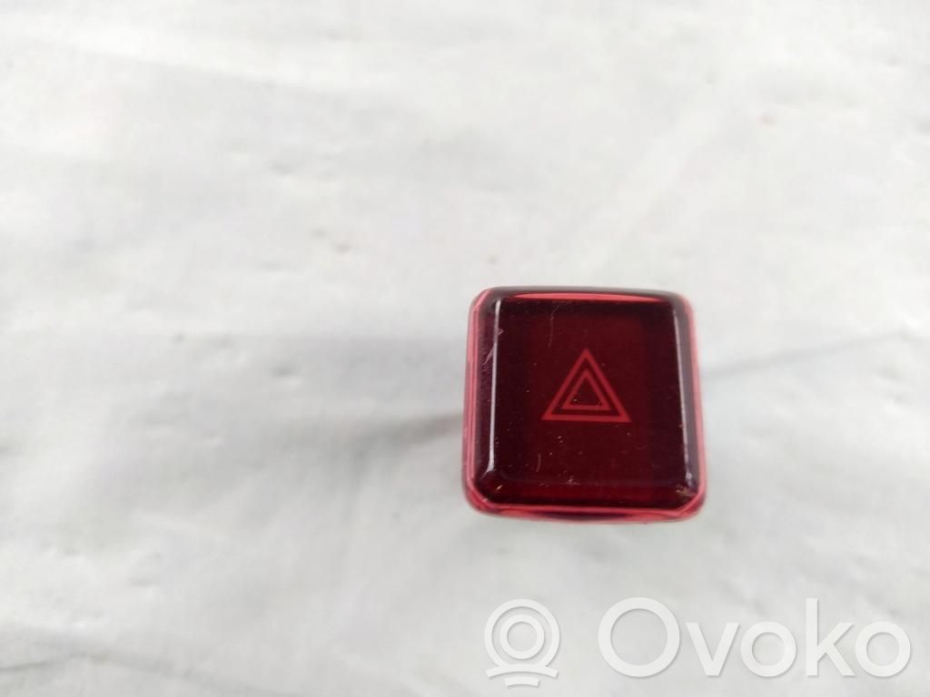 Botón interruptor de luz de peligro   96628855JK
