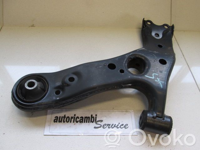 Toyota Auris 150 Querlenker Achsschenkel vorne