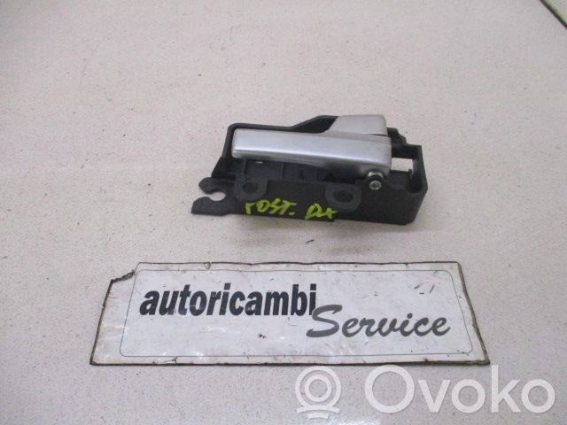 Manecilla interna puerta delantera   1470111