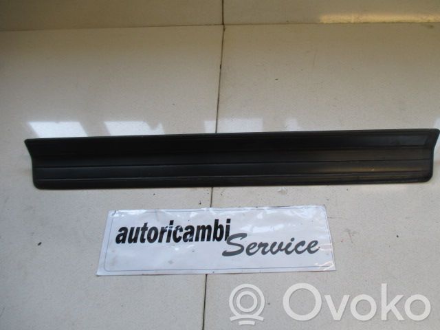 BMW 3 E46 Copertura del rivestimento del sottoporta posteriore 