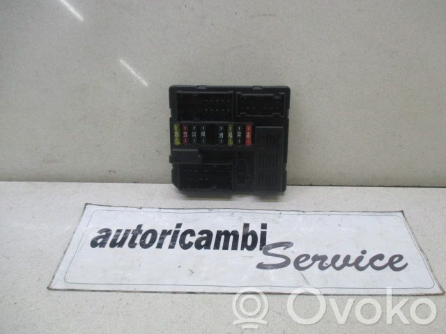 BMW Z4 E85 E86 Fuse module 