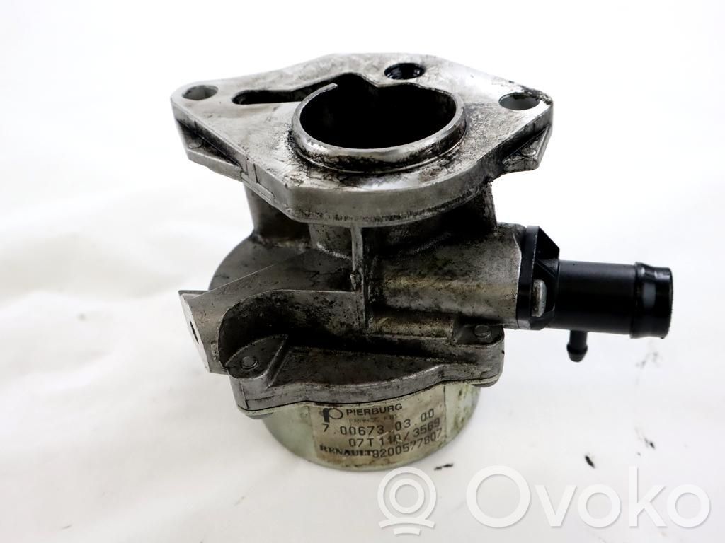 Pompă vacuum   8200577807