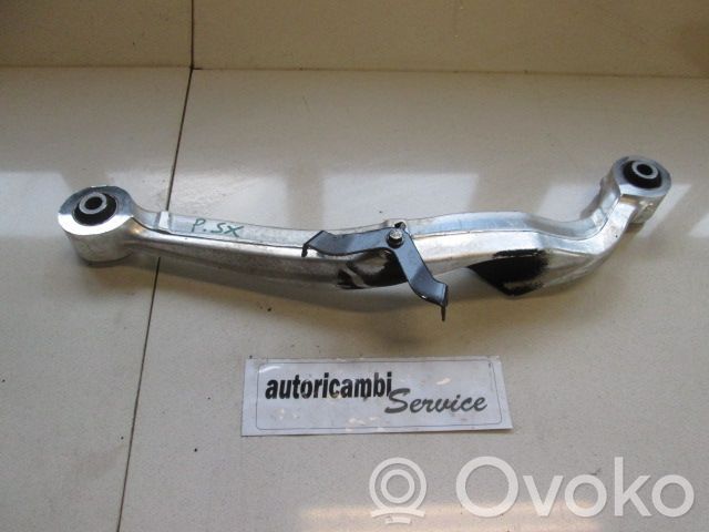 Basculă superioară spate   55121JD00B