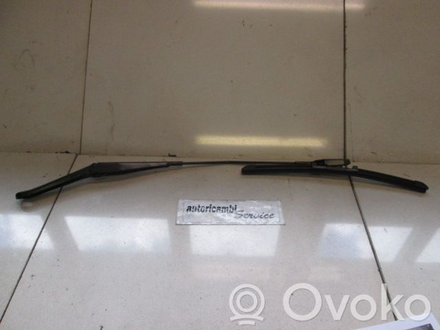 Ford Fiesta Braț ștergător față 