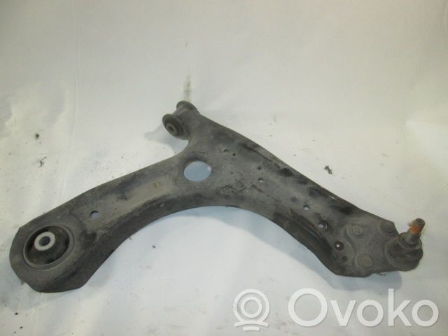 Fiat Grande Punto Basculă inferioară față 