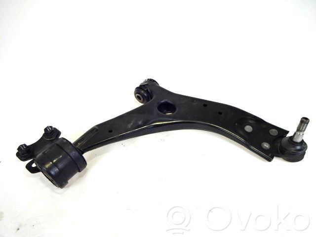 Ford Focus Basculă inferioară față 