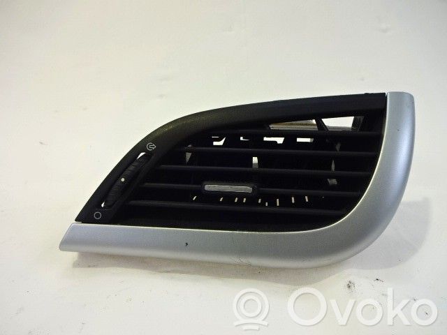 Peugeot 207 Copertura griglia di ventilazione laterale cruscotto