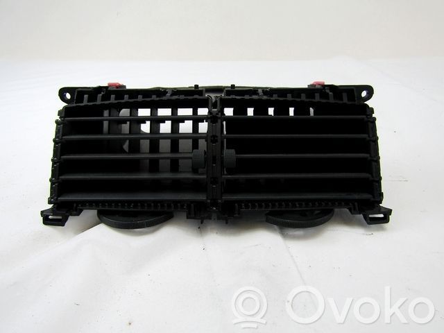 Toyota Urban Cruiser XP110 Griglia di ventilazione centrale cruscotto