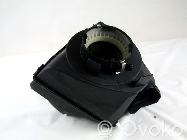 Luftfilterkasten   4F0133837BB