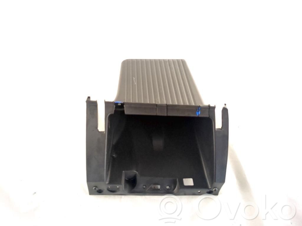 Glove box set   4M5XA06008AAW