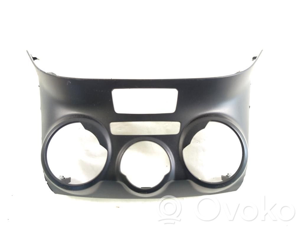 Peugeot 208 I Dashboard trim 