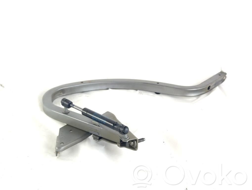 Lancia Thema Tailgate/trunk/boot hinge 