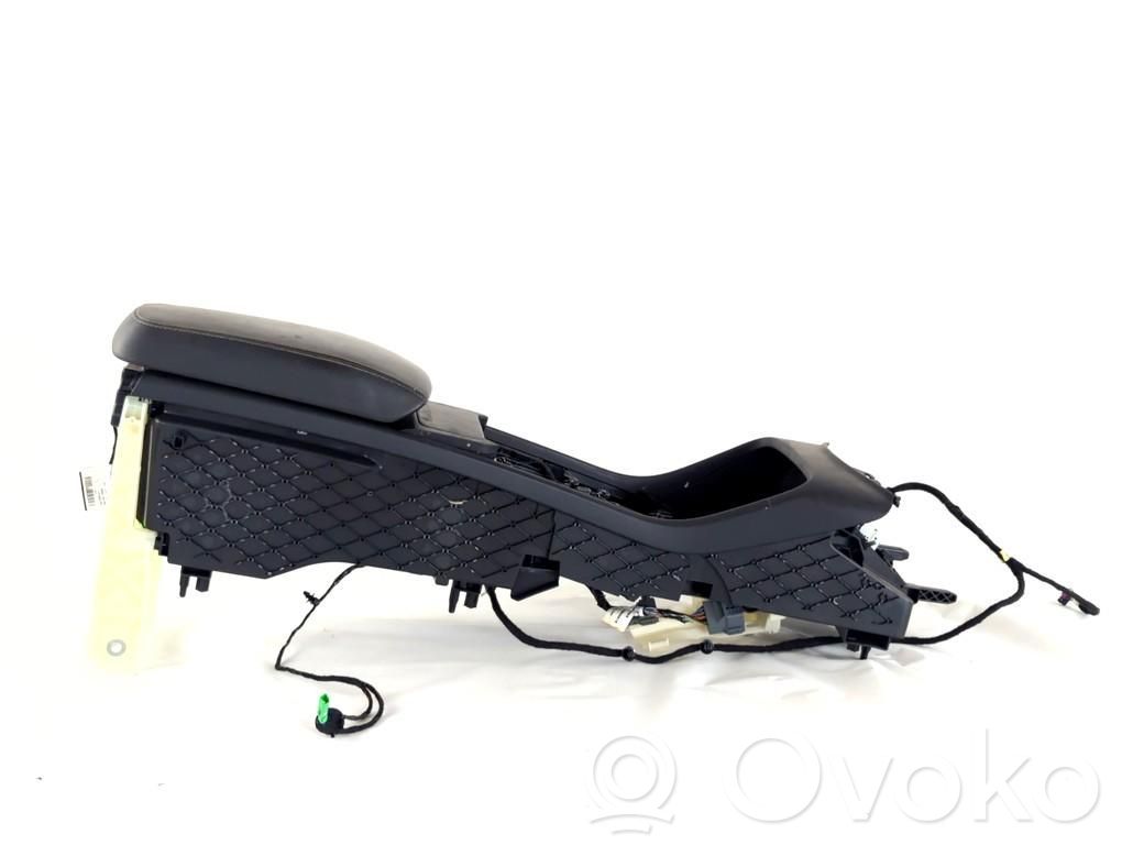 Volvo XC40 Consola central 