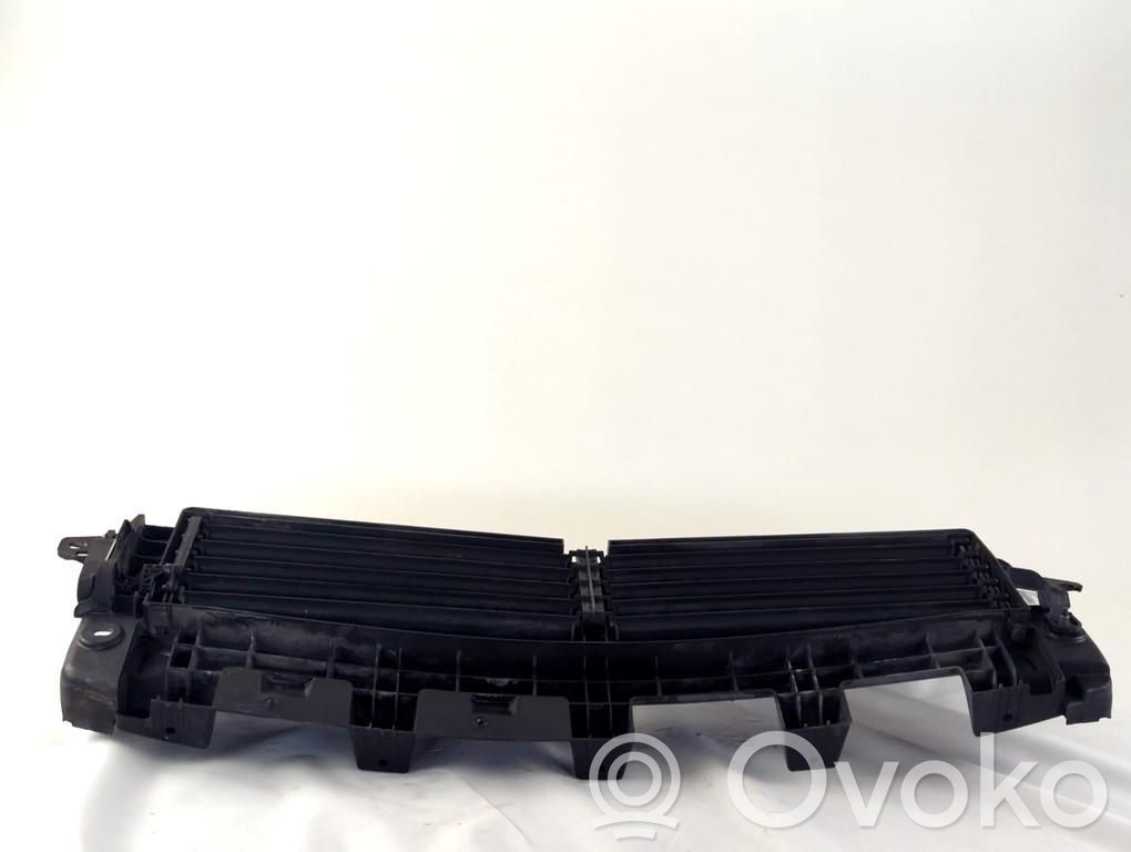 Volvo XC40 Radiateur panneau supérieur d'admission d'air