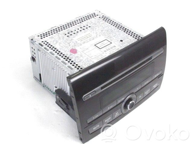 Fiat Bravo Panel / Radioodtwarzacz CD/DVD/GPS 