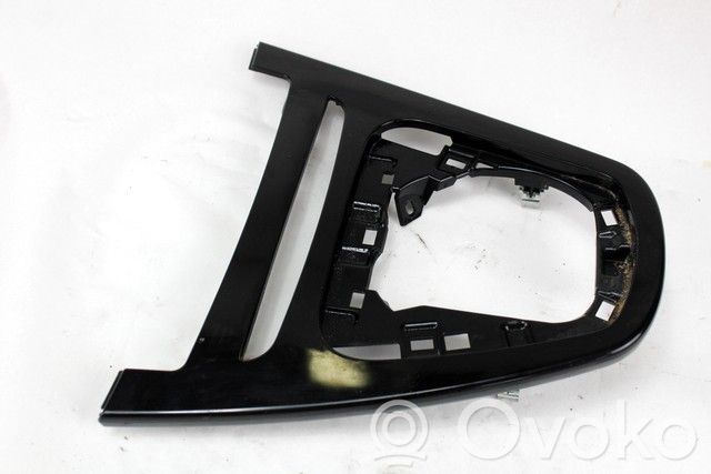 Moldura del panel   735486337