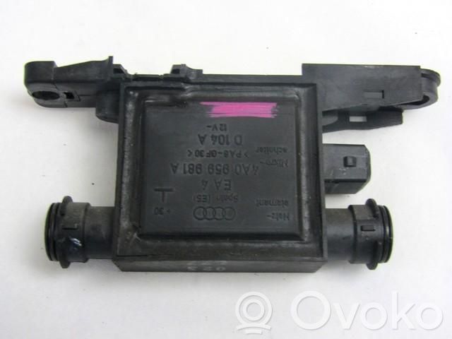 Unité de commande / module de verrouillage centralisé porte   4A0959981A