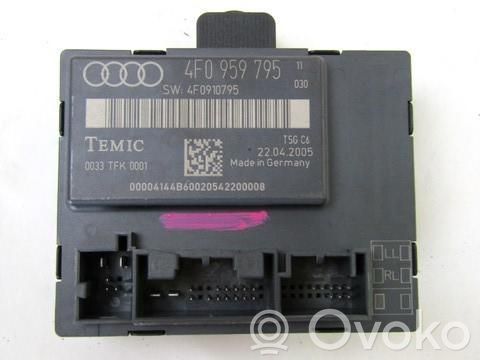 Unidad de control/módulo de la puerta   4F0959795