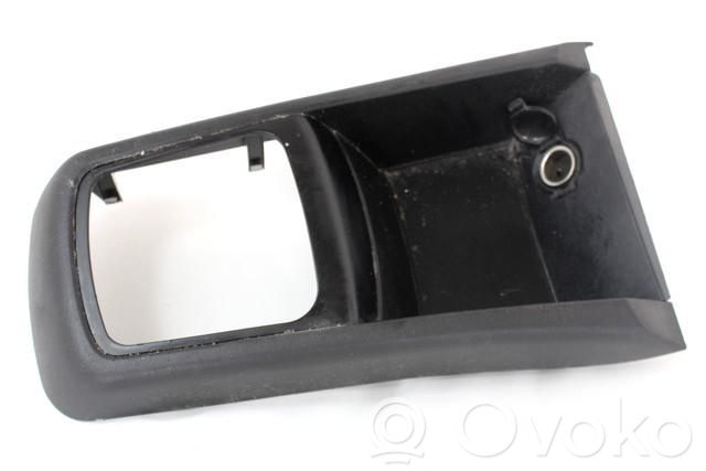 KIA Ceed Kita centrinė konsolės (tunelio) detalė 