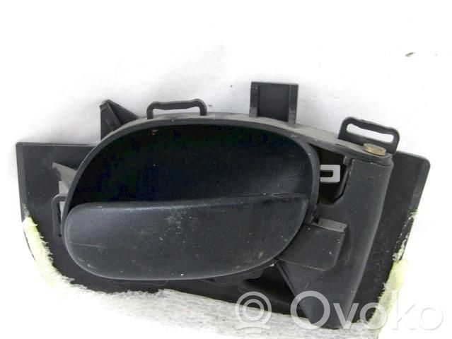 Manecilla interna puerta delantera   914480