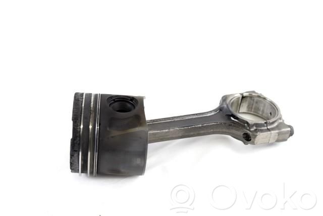Opel Corsa D Pistón con biela 