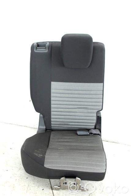Fiat Sedici Al treilea rând de scaune 
