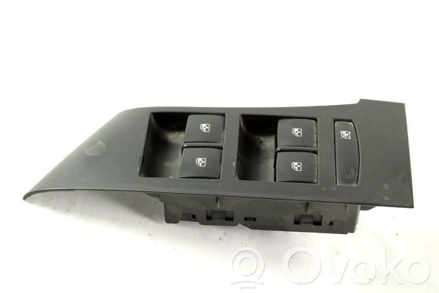Opel Astra J Comutator comandă geamuri electrice 