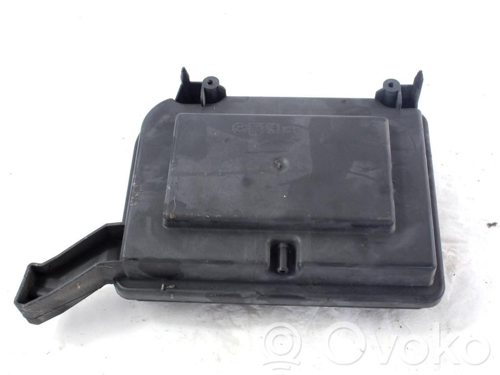 Jeep Cherokee KJ Rezervor aer vacuum 