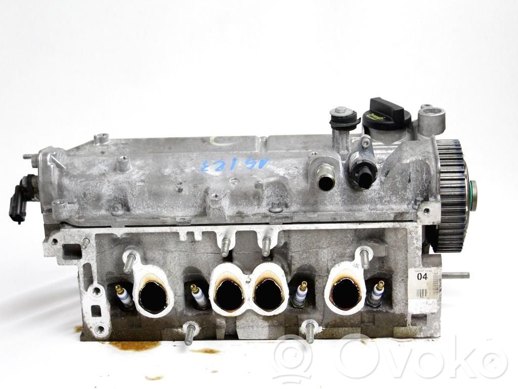 Culata del motor   73504037