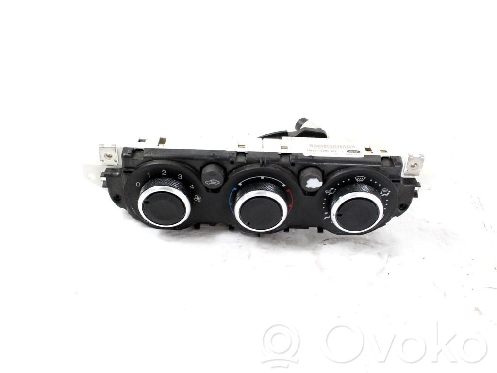 Ilmastoinnin ohjainlaite   7M5T19980AB