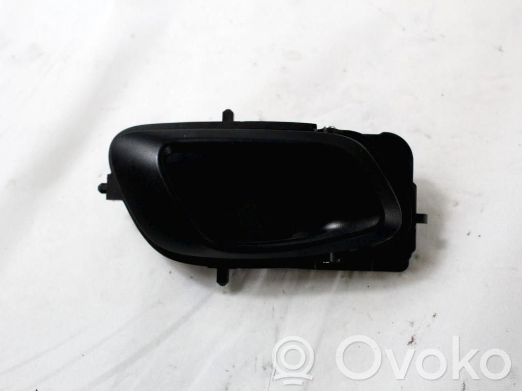 Hyundai i10 Manecilla interna puerta delantera 