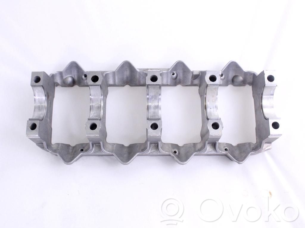 Engine block   8M5G6334CA