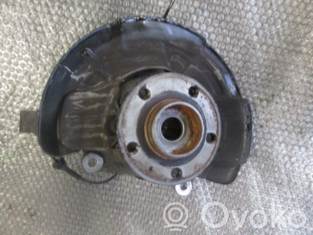 Volvo V70 Achsschenkel vorne