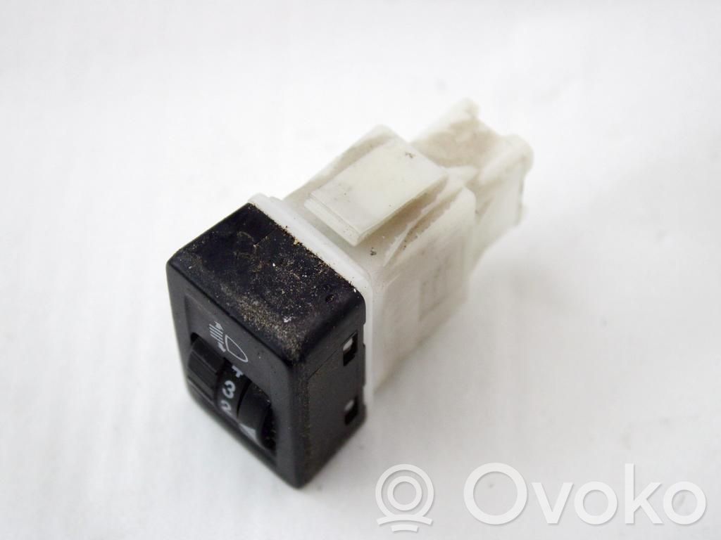 Suzuki Swift I Headlight level height control switch 