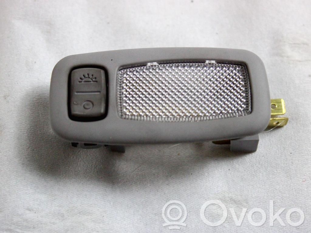 KIA Rio Luz del asiento delantero 