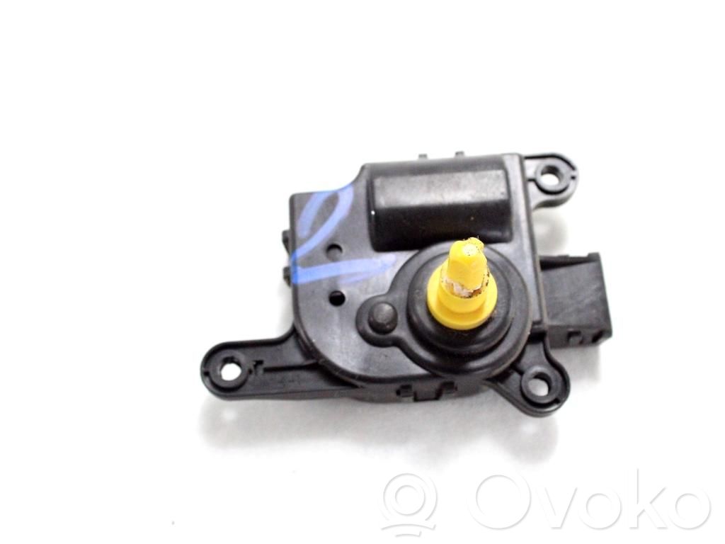 Stellmotor Heizung Klima   D332AG7AA