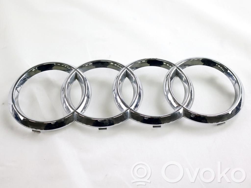 Audi Q8 Logo/stemma case automobilistiche