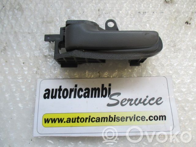 Toyota Aygo AB10 Maniglia interna per portiera anteriore