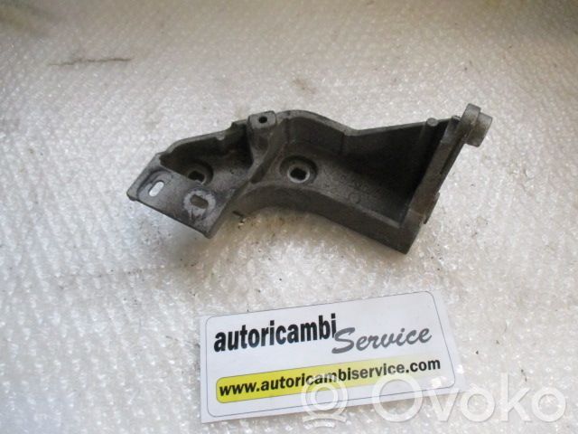 Renault Laguna II Supporto di montaggio del motore (usato) 