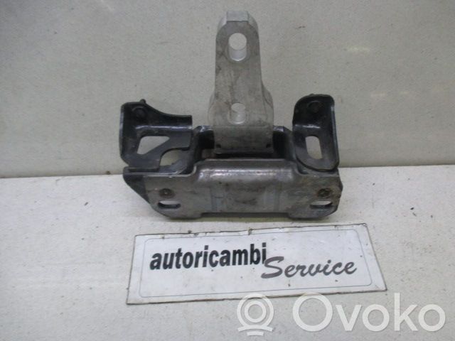 Ford Fiesta Engine mounting bracket 