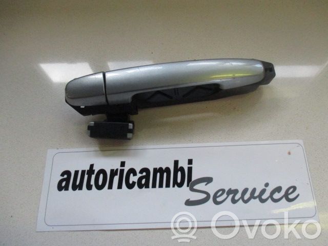 Manecilla externa puerta trasera   692110D901