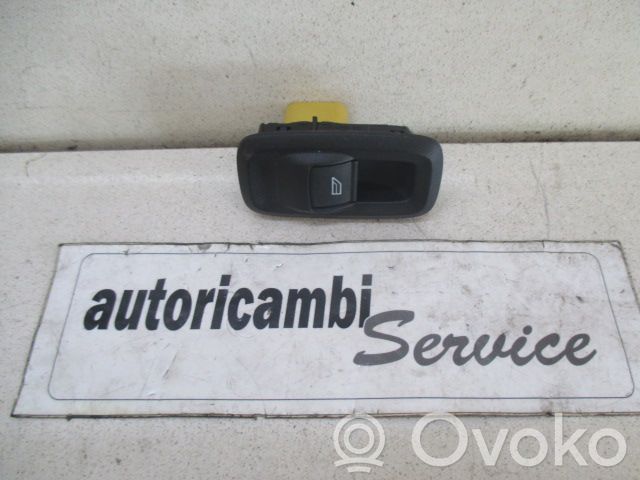 Ford Fiesta Electric window control switch 